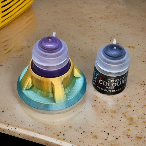 Paint Pot Halter
